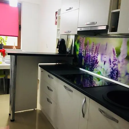 Seasons Apartment *
